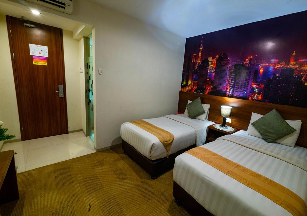 Miyanna Hotel Медан Екстериор снимка