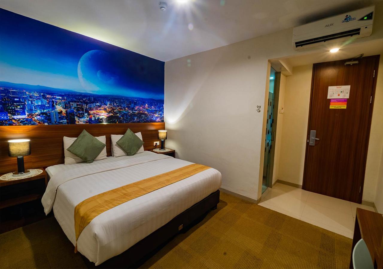 Miyanna Hotel Медан Екстериор снимка
