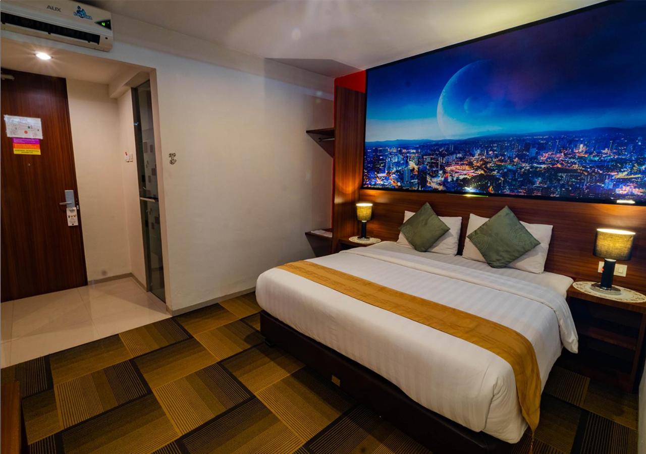 Miyanna Hotel Медан Екстериор снимка