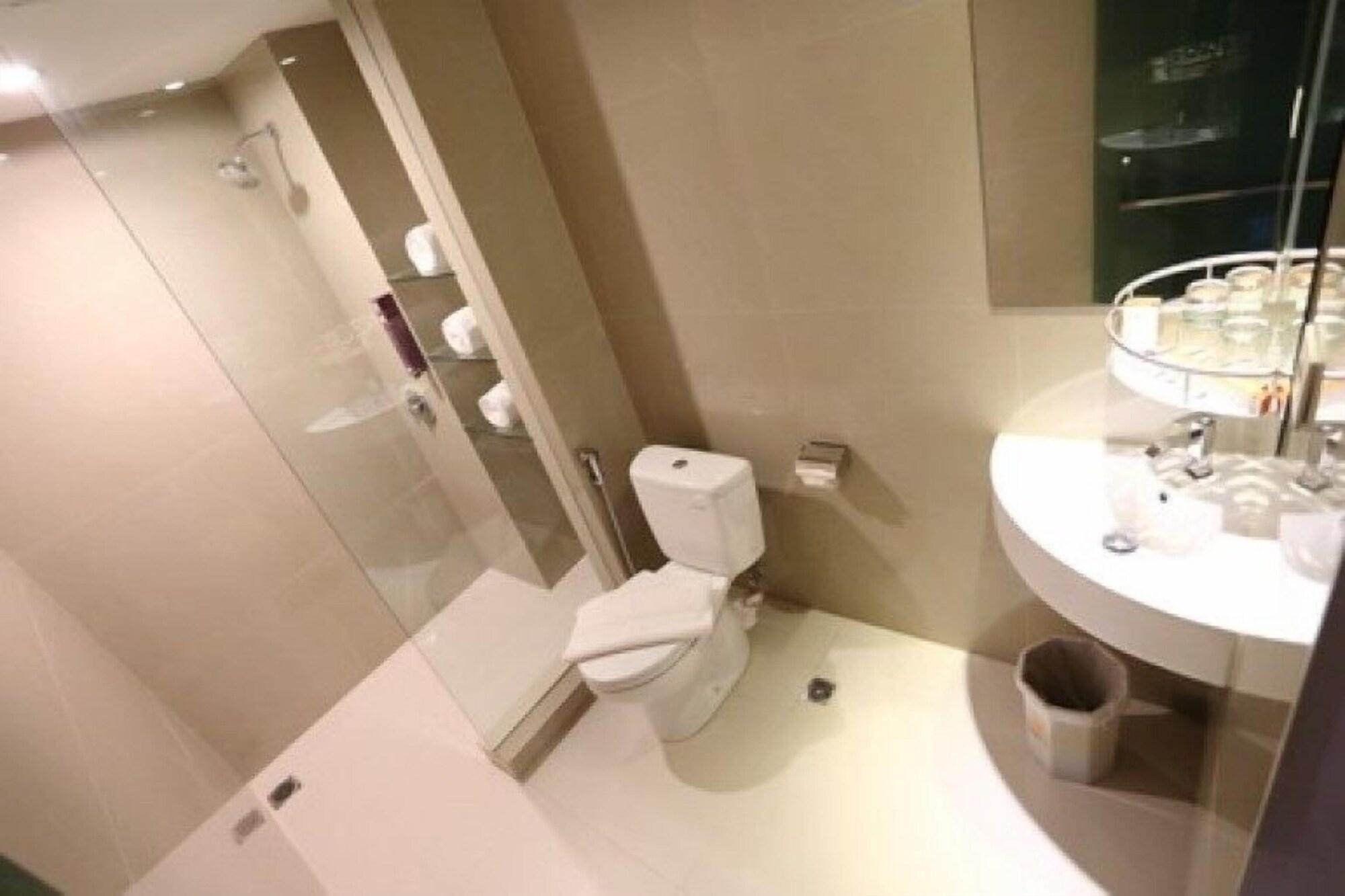 Miyanna Hotel Медан Екстериор снимка
