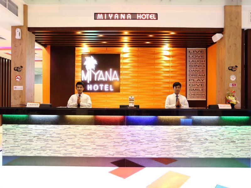 Miyanna Hotel Медан Екстериор снимка