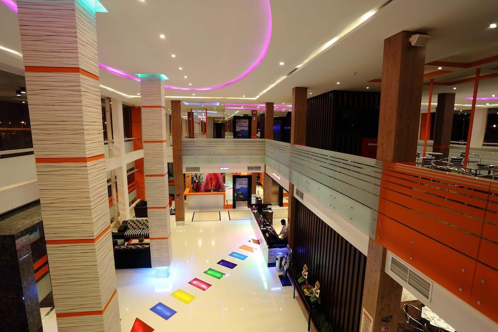 Miyanna Hotel Медан Екстериор снимка